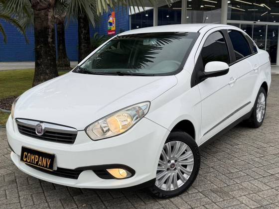 FIAT SIENA 1.6 MPI ESSENCE 16V FLEX 4P MANUAL FIAT SIENA 1.6 MPI ESSENCE 16V FLEX 4P MANUAL